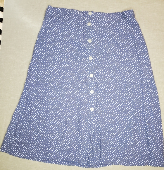 GAP Dresses & Skirts - Gap Blue White Dot Midi Skirt